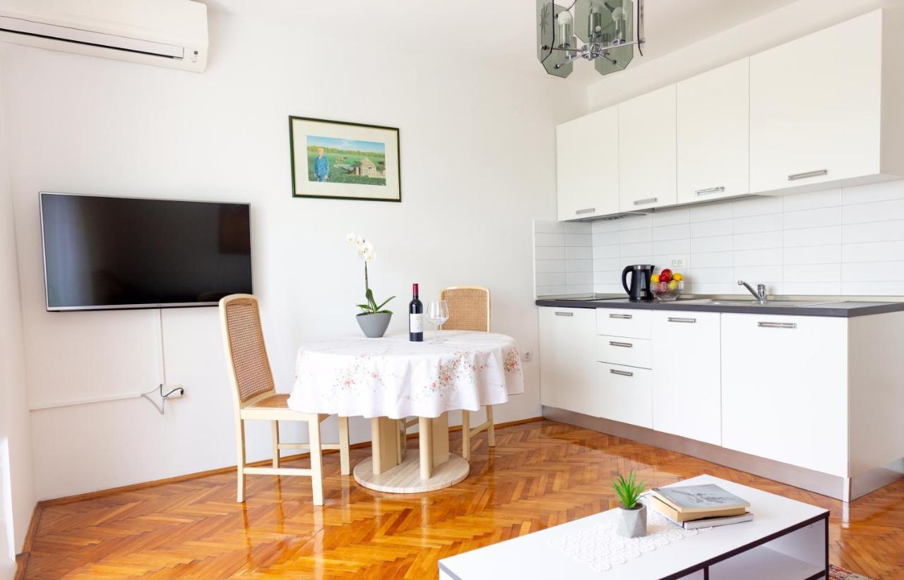 Apartment Centener Rovinj Eksteriør billede